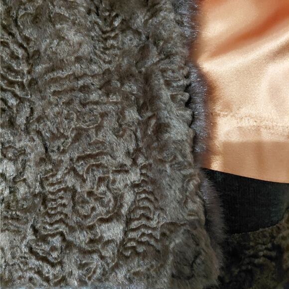 Vintage Itemhouse, Inc Womens Faux Fur Coat Brown Medium Brown Luxury Old Money - Picture 9 of 11